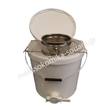 doxeio-meliou-plastiko-3